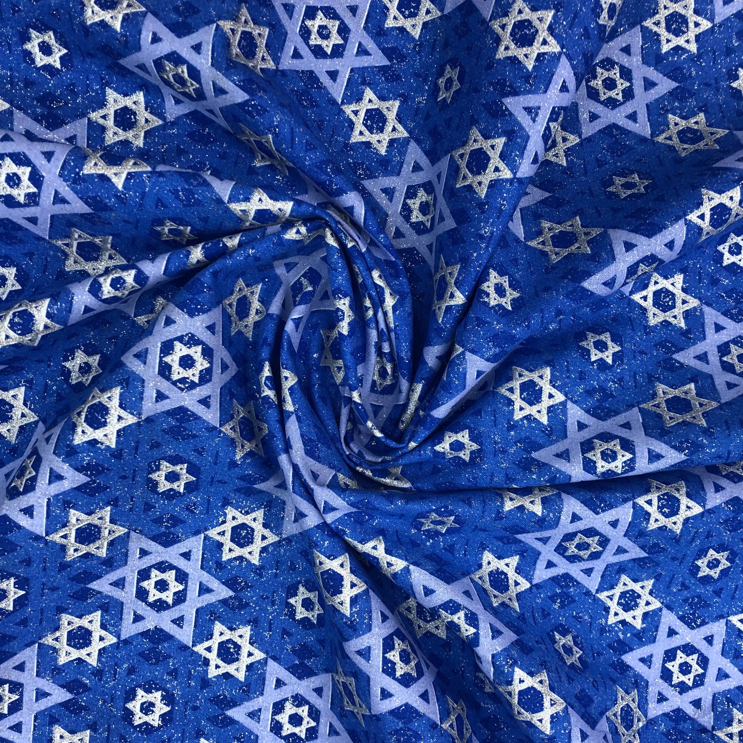 Quilt-weight cotton - Star of David - 1 3/4 yards