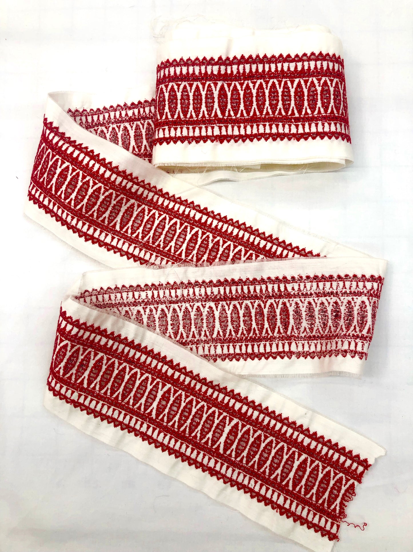 Rustic Red Trim - 4 yards