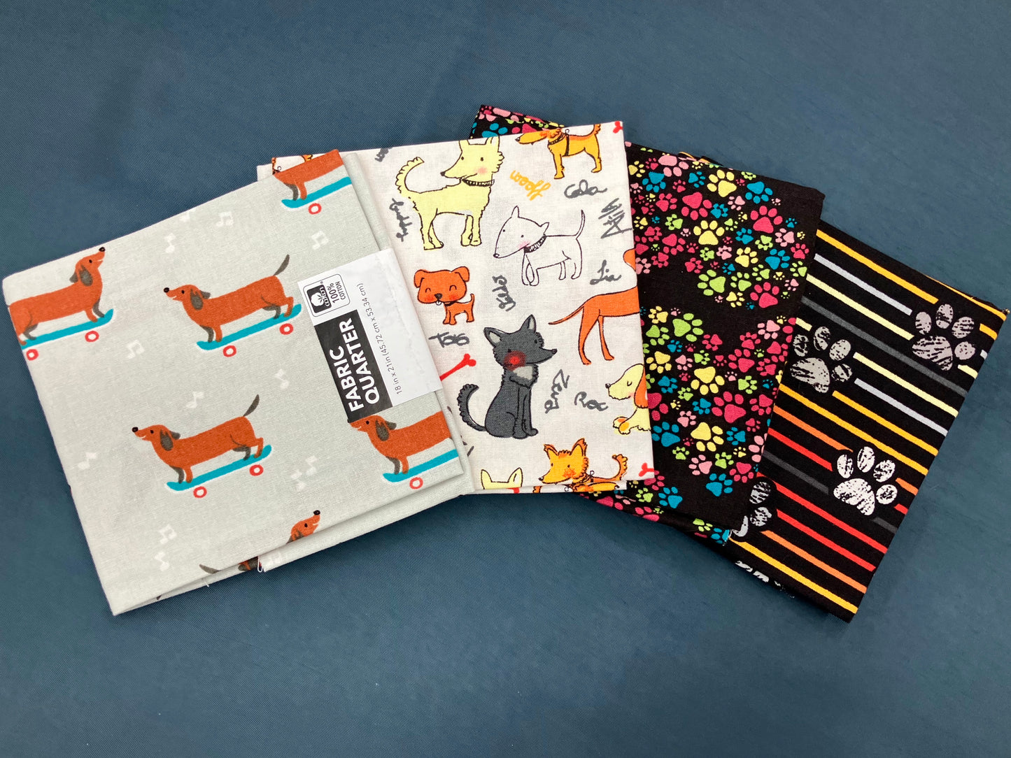 Quilting Bundle - Puppy Love - 4 Fat Quarters