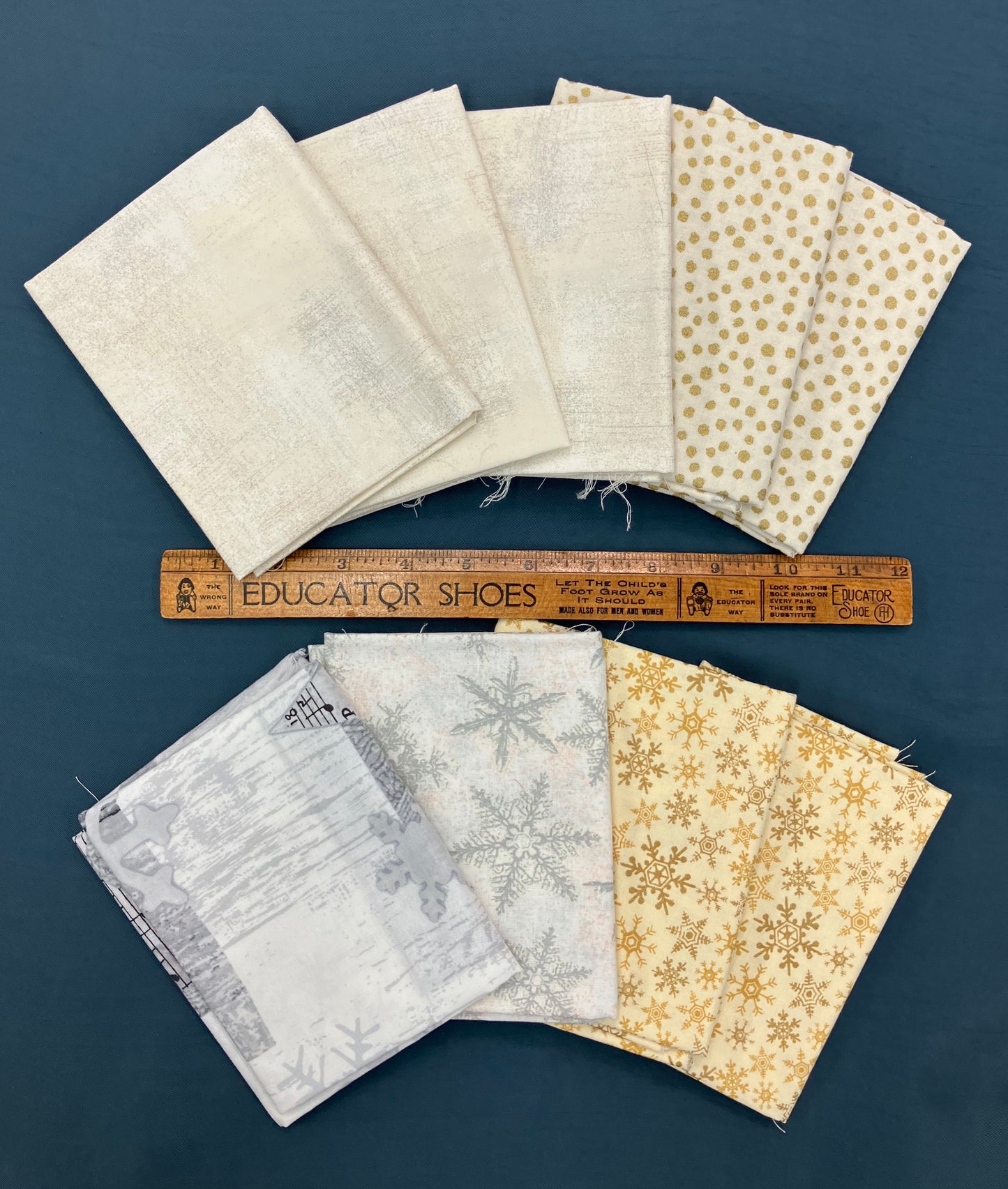 Quilting Bundle - It's Snowing! - 9 Fat Quarters